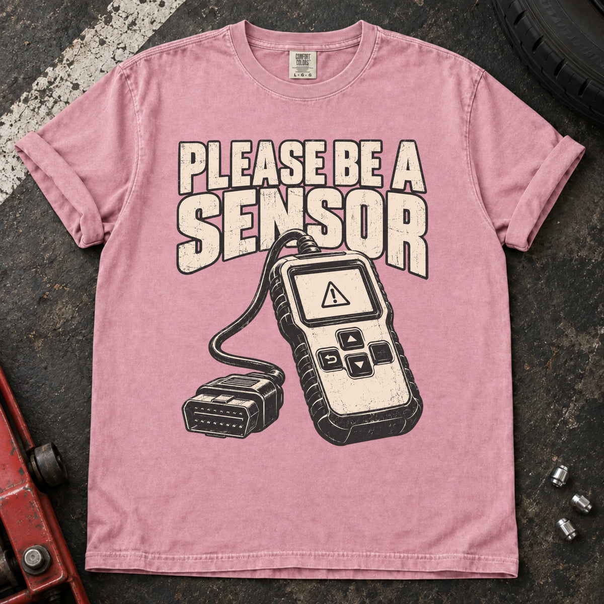 Blossom car enthusiast T-shirt. A fault scanner accompanies the plea, please be a sensor.