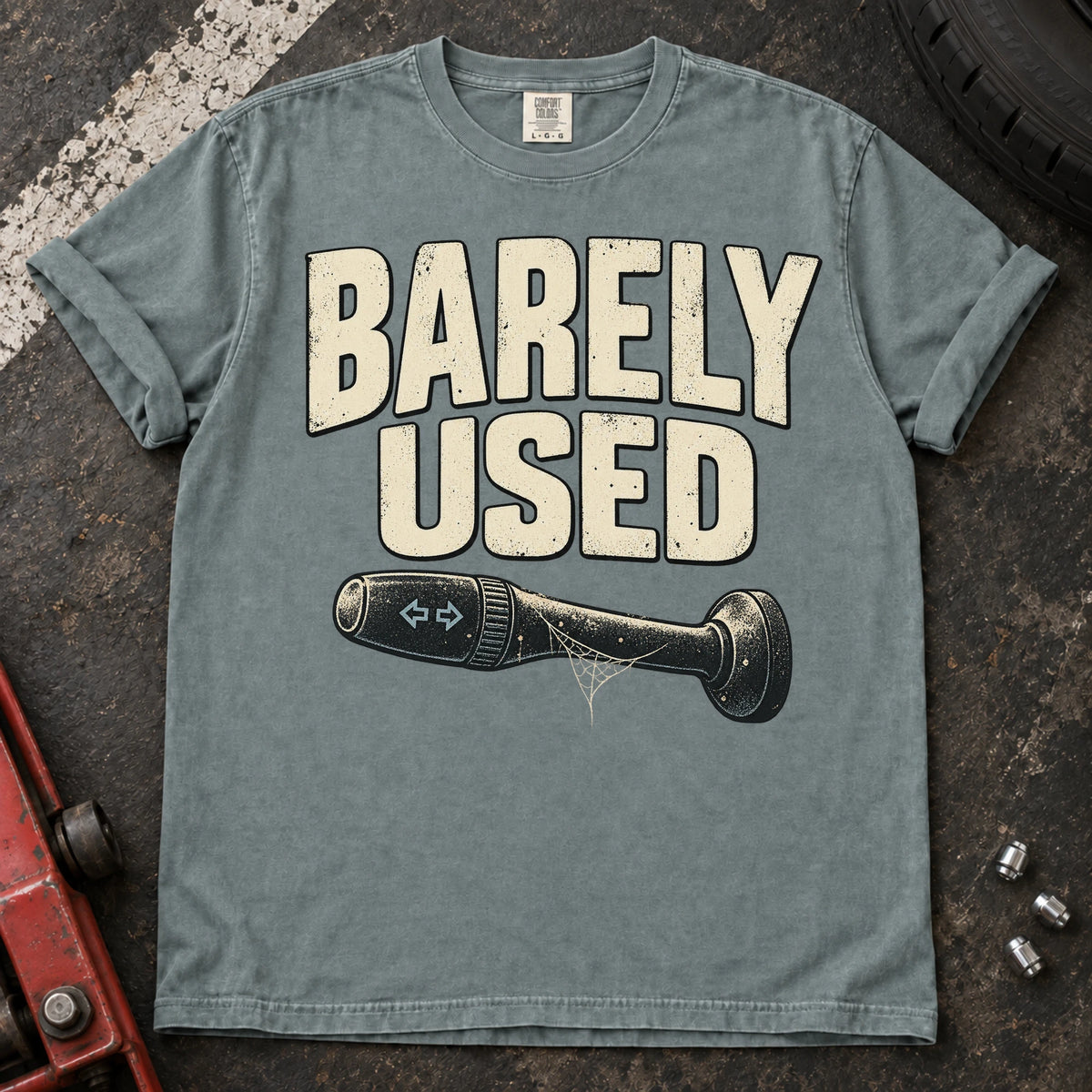 Bay car enthusiast T-shirt. A cobweb-covered indicator stalk admits barely used.