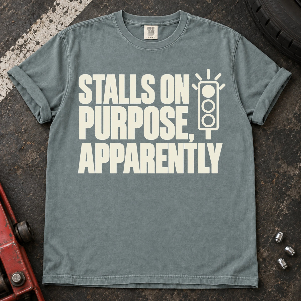 Bay car enthusiast T-shirt. A traffic light accompanies stalls on purpose, apparently.