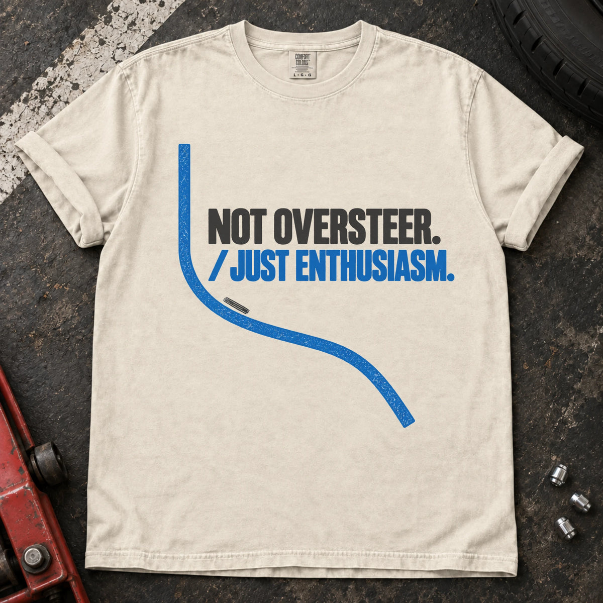 Ivory car enthusiast T-shirt. A sweeping line excuses not oversteer, just enthusiasm.